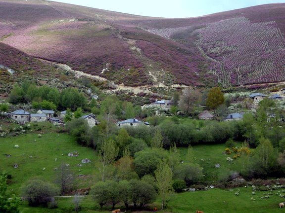 Vista de Campo del Agua, Campo del Agua. Fotografía: Espines, Wikimedia Commons, Dominio público.